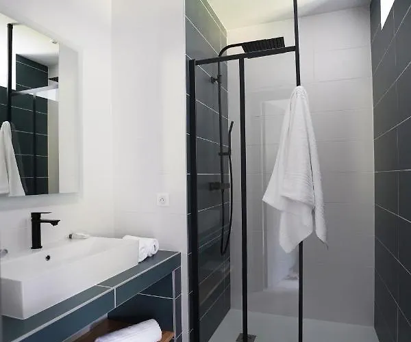 Les Vignes Hotel 3*